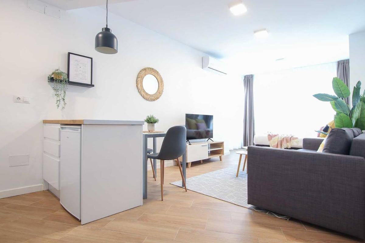 Moderno Estudio En Torremolinos Buitenkant foto